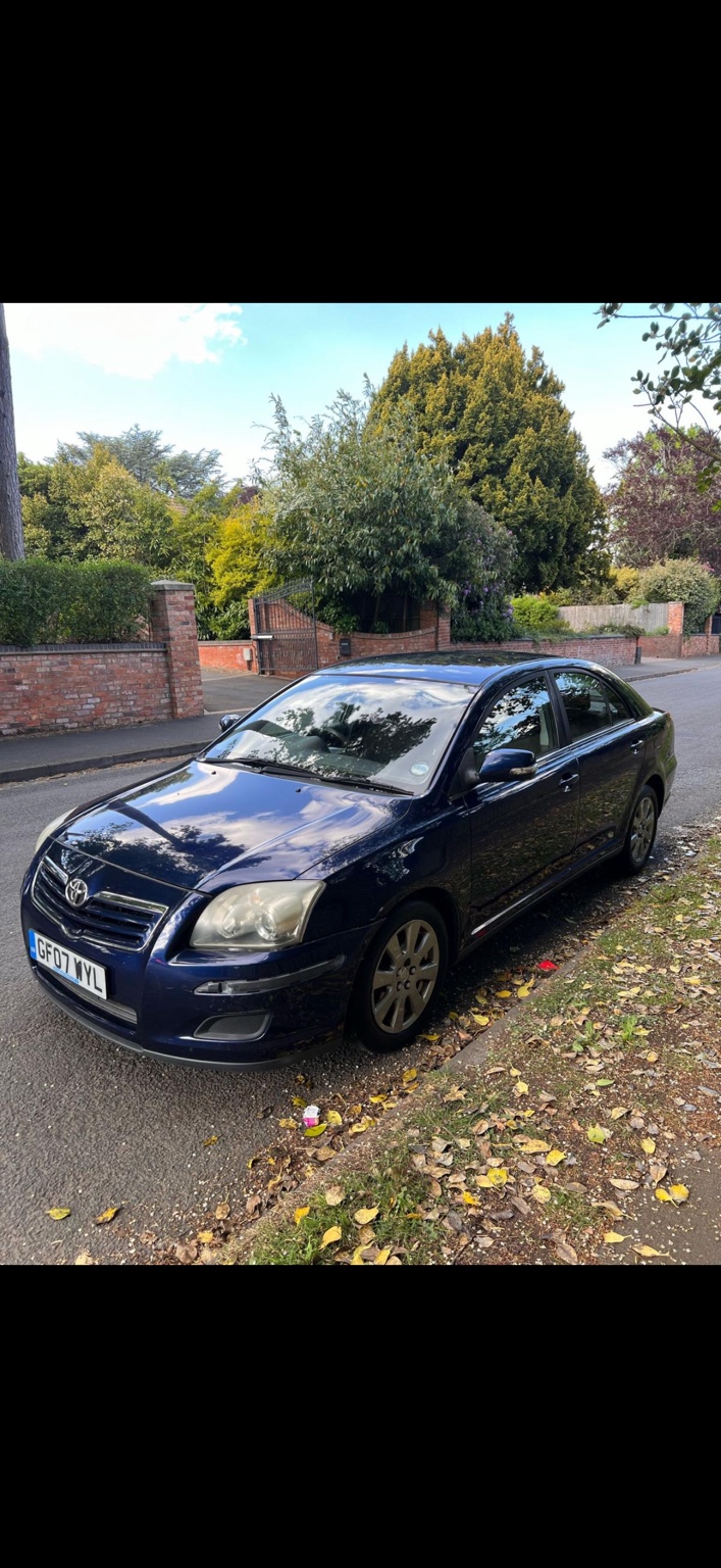 Toyota Avensis photo